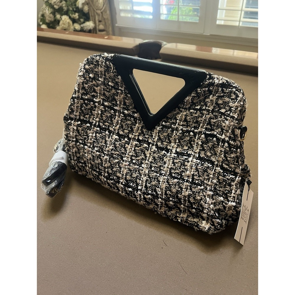 Urbanly Chic Women's Hand Bag With Crossbody Strap In Black Trimming